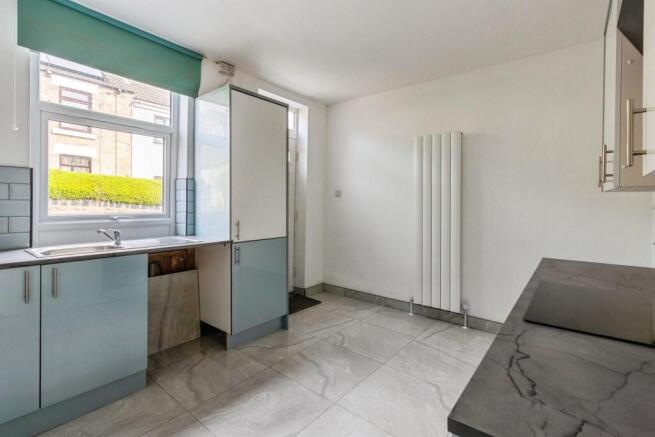 2 bed Terraced for sale Image 7