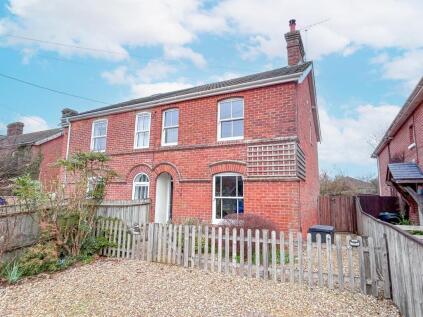 Tattenham Road, Brockenhurst, SO42