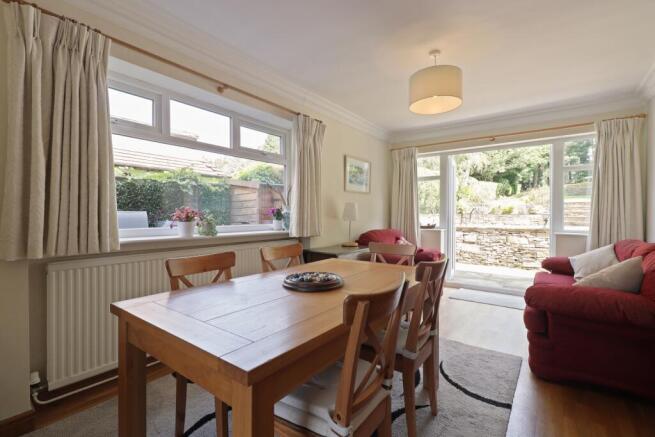5 bed Detached for sale Image 10