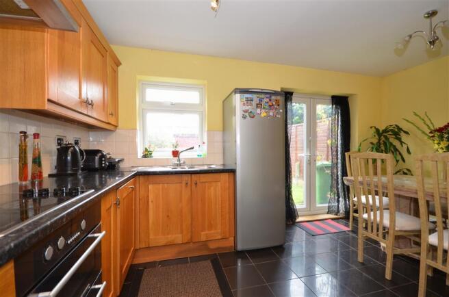 Kitchen/Dining Area