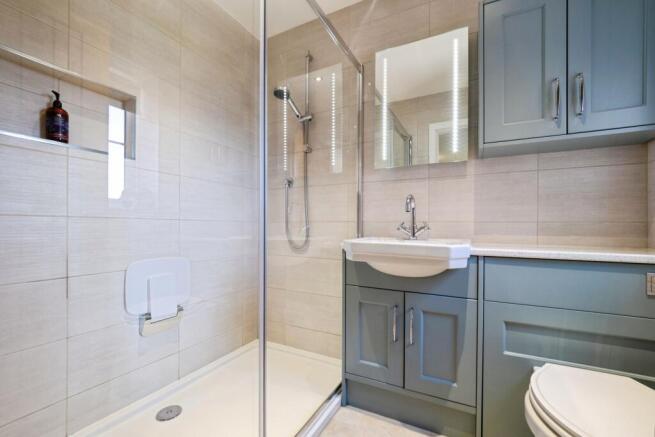 4 bed Detached for sale Image 10