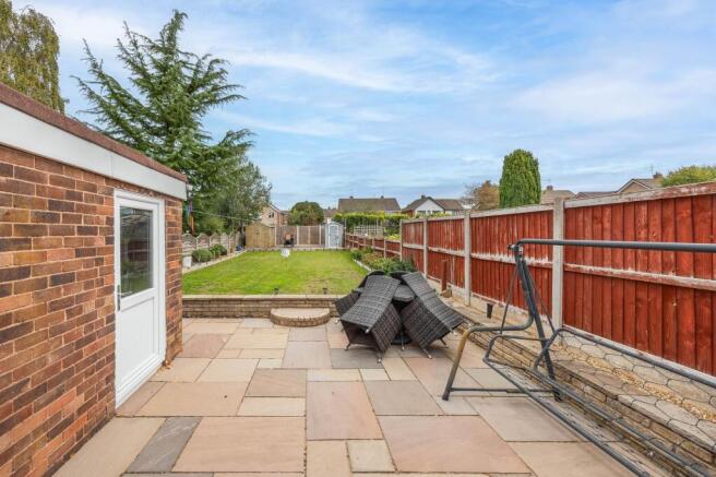 Rennison Drive, Wombourne, WV5 photo 2