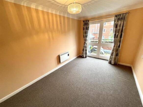 BEDROOM TWO :