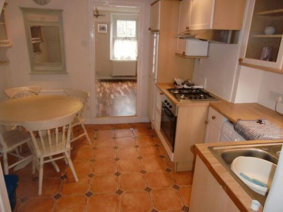 Kitchen/ Dining Room