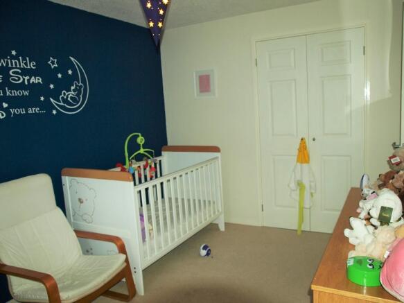 BEDROOM 2