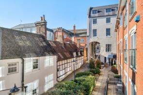 4 Cardigan House, Ailesbury Court, High Street, Marlborough SN8 1AA