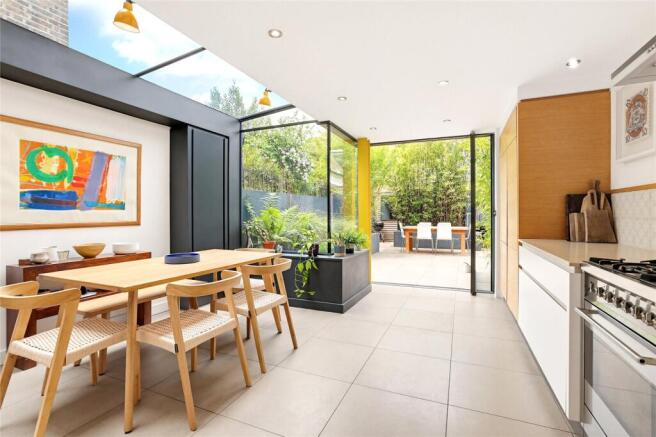 Kitchen/Dining