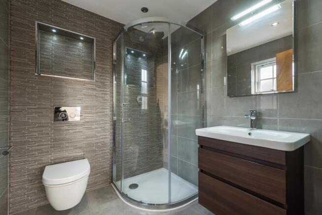 Downstairs Shower...