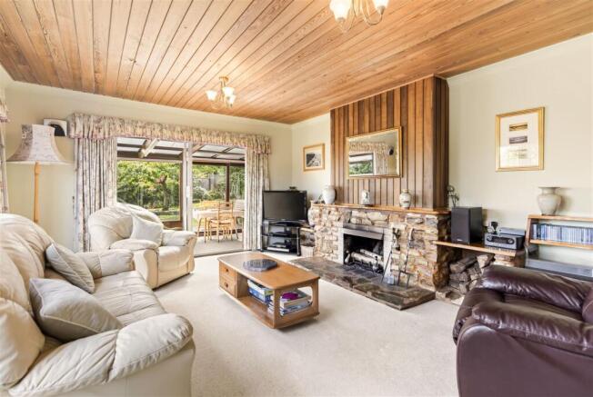 Sitting Room 2.jpg