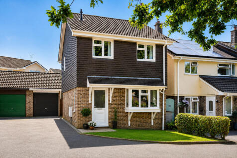 Mayfield Close, St. Austell, PL25