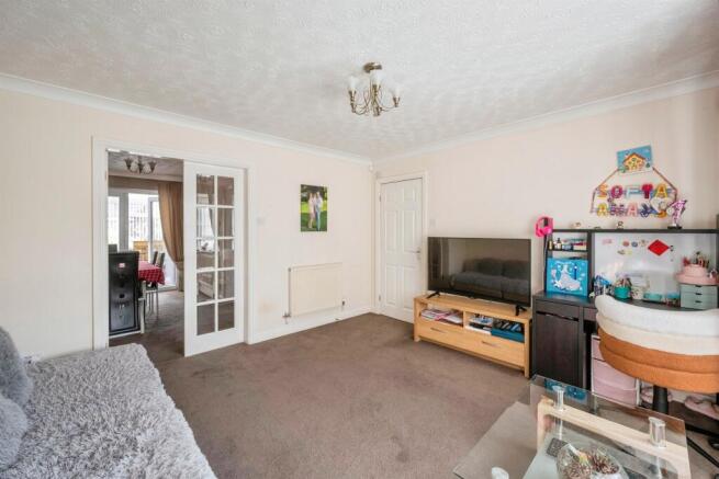 3 bed Detached for sale Image 7
