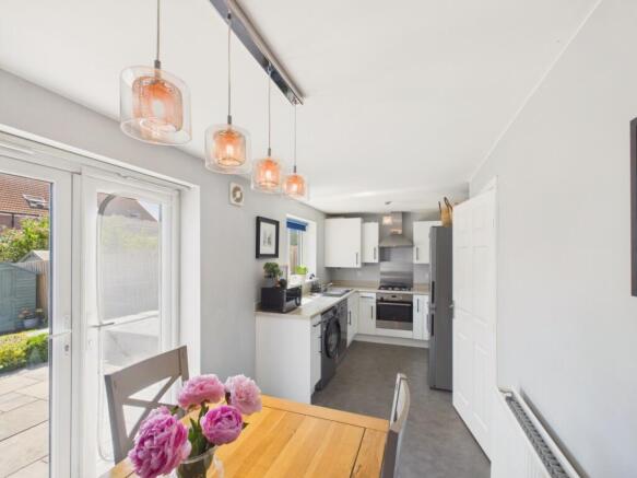 3 bed Semi-Detached for sale Image 3