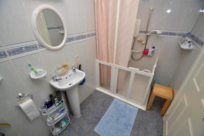 Shower Room 2