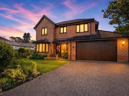Longmoor Close, Finchampstead, Wokingham, Berkshire, RG40