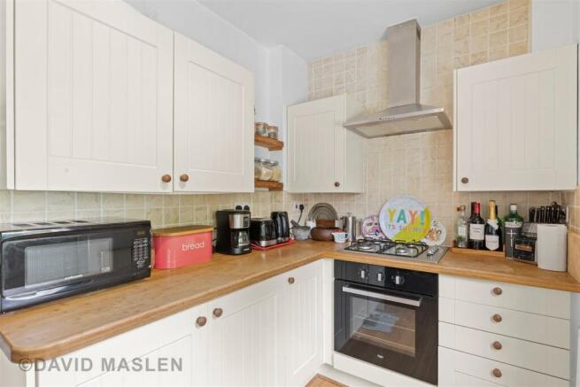 Kitchen (2).jpg