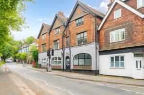1b, Kings Road, Haslemere GU27 2QA