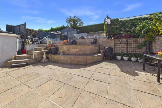 Somer Avenue, Midsomer Norton, Radstock, Somerset, BA3 photo 4