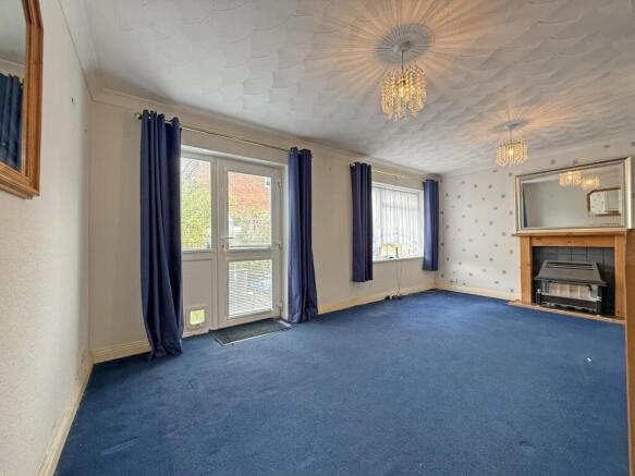 Wentwood Gardens 26 - Lounge 1.jpg