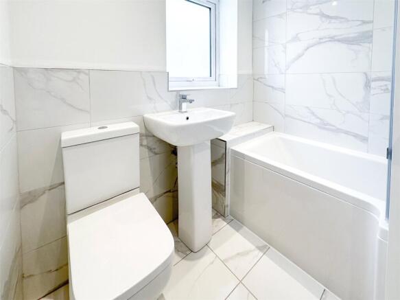 3 bed Bungalow for sale Image 12