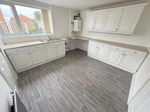 Woodlands Road, Huyton, Liverpool photo 4