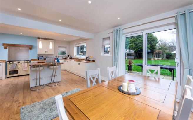 Dining Kitchen
