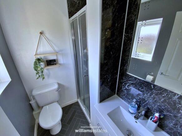 Master En-Suite
