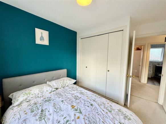 BEDROOM 2