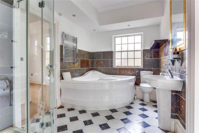 Ensuite Bathroom