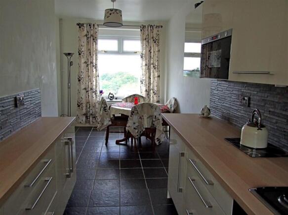 KITCHEN/DINER-PHOTO