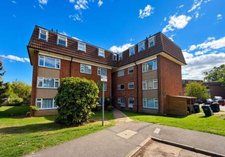 30 Lambs Close, Cuffley, Potters Bar, Hertfordshire, EN6 4HD