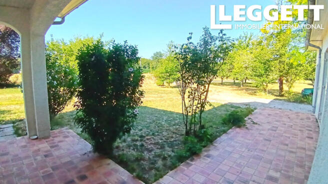 Photo 3