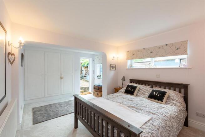 Bedroom 1.jpeg