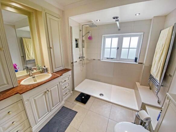 BridgeEn-Suite.JPG