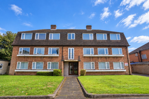 Newborough Road, Shirley, B90