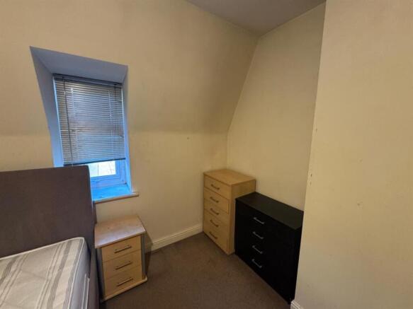 1 bed Apartment to rent Image 7