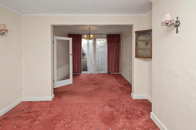172 Havering Road, Romford RM1 4TD