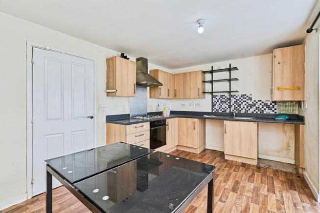 Kitchen/ Dining Room
