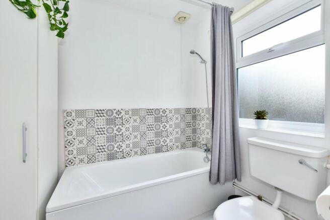 G/Floor Bathroom
