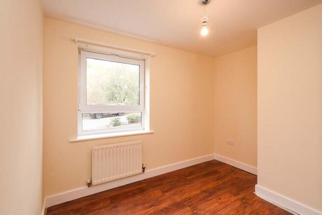 2 bed Apartment to rent Image 6
