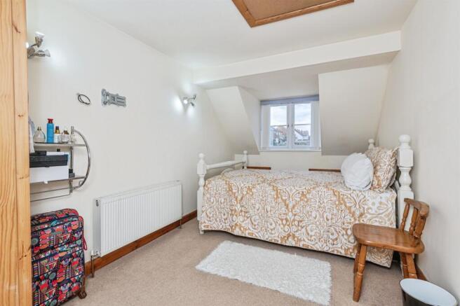 3 bed Detached for sale Image 10