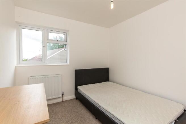 13 Lealands Drive29.jpg