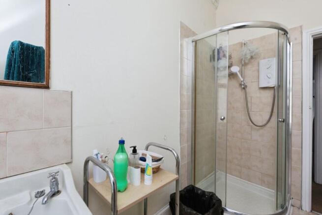 8 bed Terraced for sale Image 11