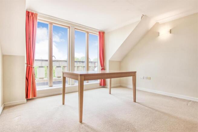 Dining Area.jpg