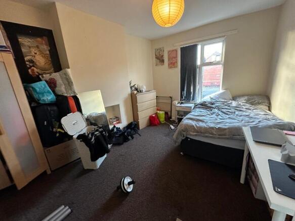 6 bed End of Terrace to rent Image 4