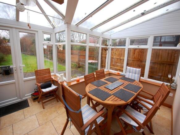 L-shaped Conservatory