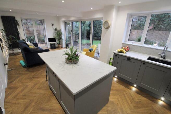 Open Plan Dini...