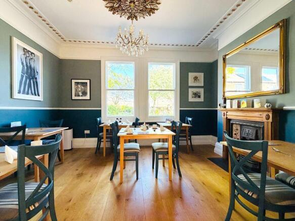 8 bed Terraced for sale Image 4