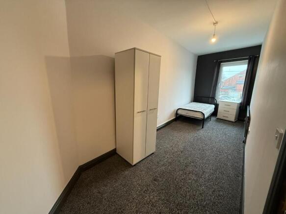 5 bed Semi-Detached for sale Image 10