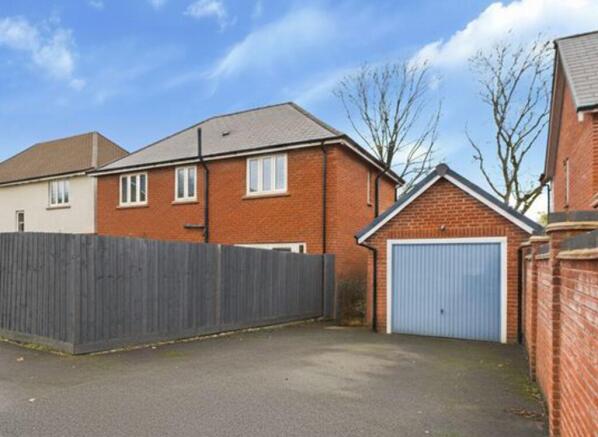 Rear/Garage