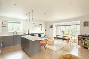 105, Linwood Close, London SE5 8UX